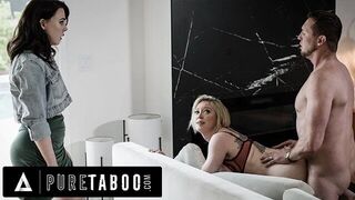 ЧИСТОЕ ТАБУ Уитни Райт застукала своего парня за трахом в жопу милфы Ди Уильямс и ПРИСОЕДИНИЛАСЬ! порно